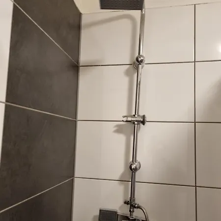 City-apartment In Krefeld, Kueche, Naehe Duesseldorf Messe Apartament *