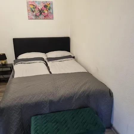 City-apartment In Krefeld, Kueche, Naehe Duesseldorf Messe Apartament