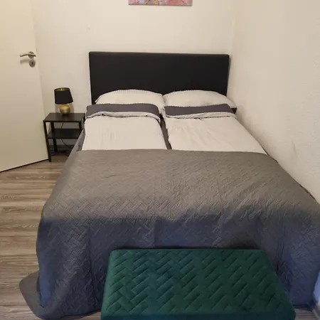 Apartament City-apartment In Krefeld, Kueche, Naehe Duesseldorf Messe